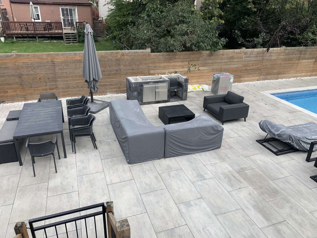 interlock around pool 3