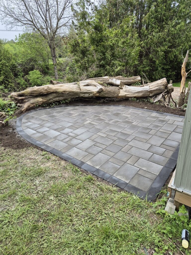 backyard interlock 3